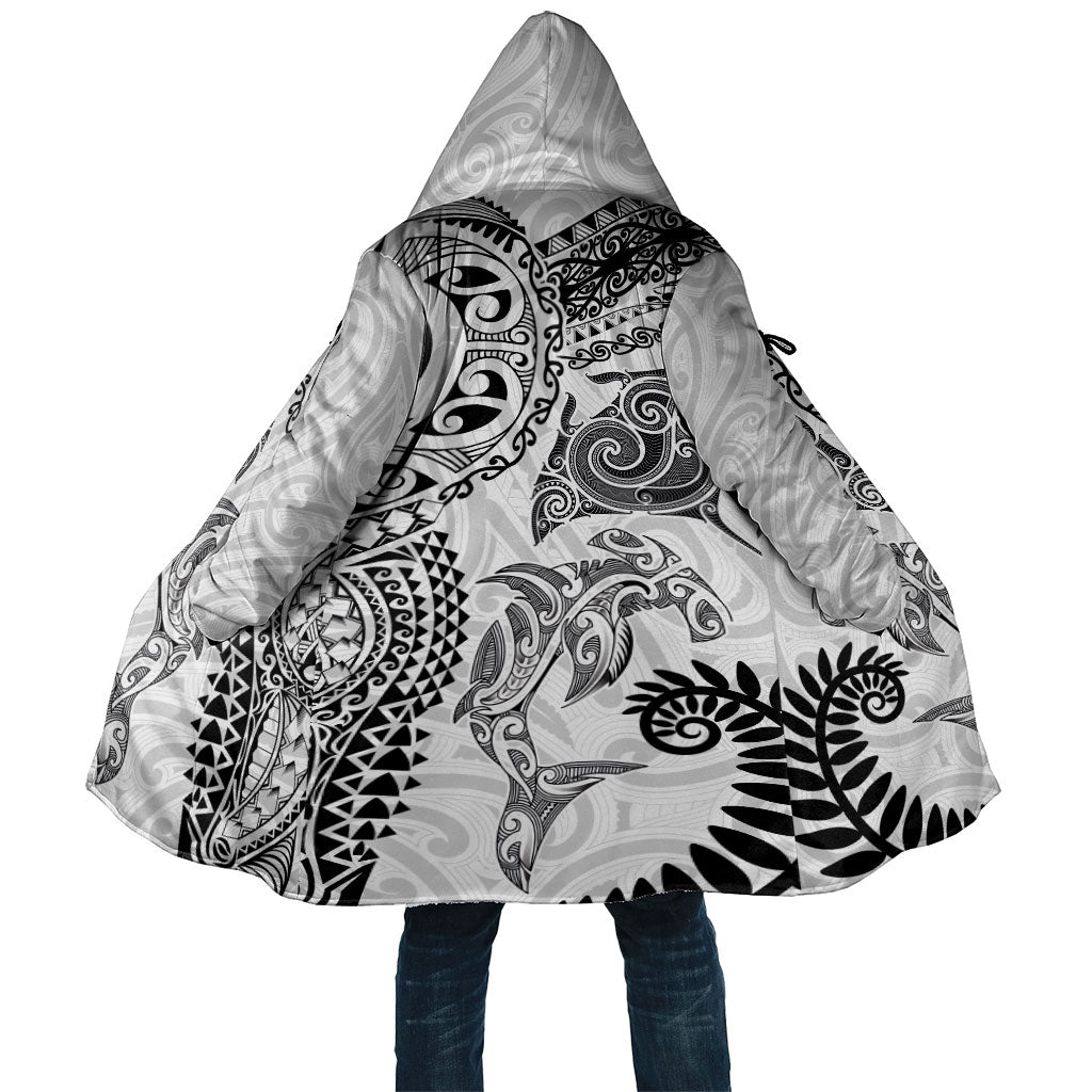 Aotearoa Maori Sea Animals Tribal Cloak Manta Ray and Shark Moko Pattern White Color LT03 Unisex White - Polynesian Pride