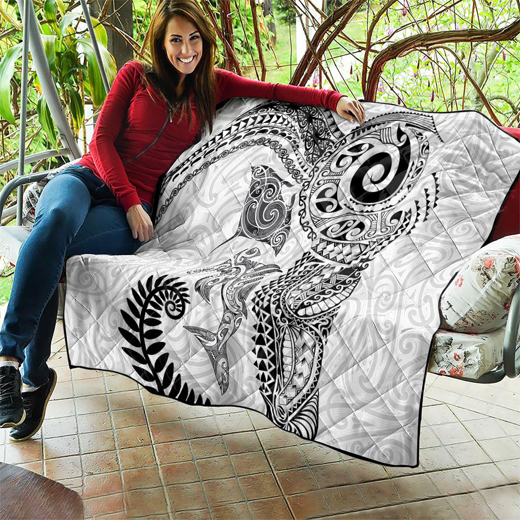 Aotearoa Maori Sea Animals Tribal Quilt Manta Ray and Shark Moko Pattern White Color
