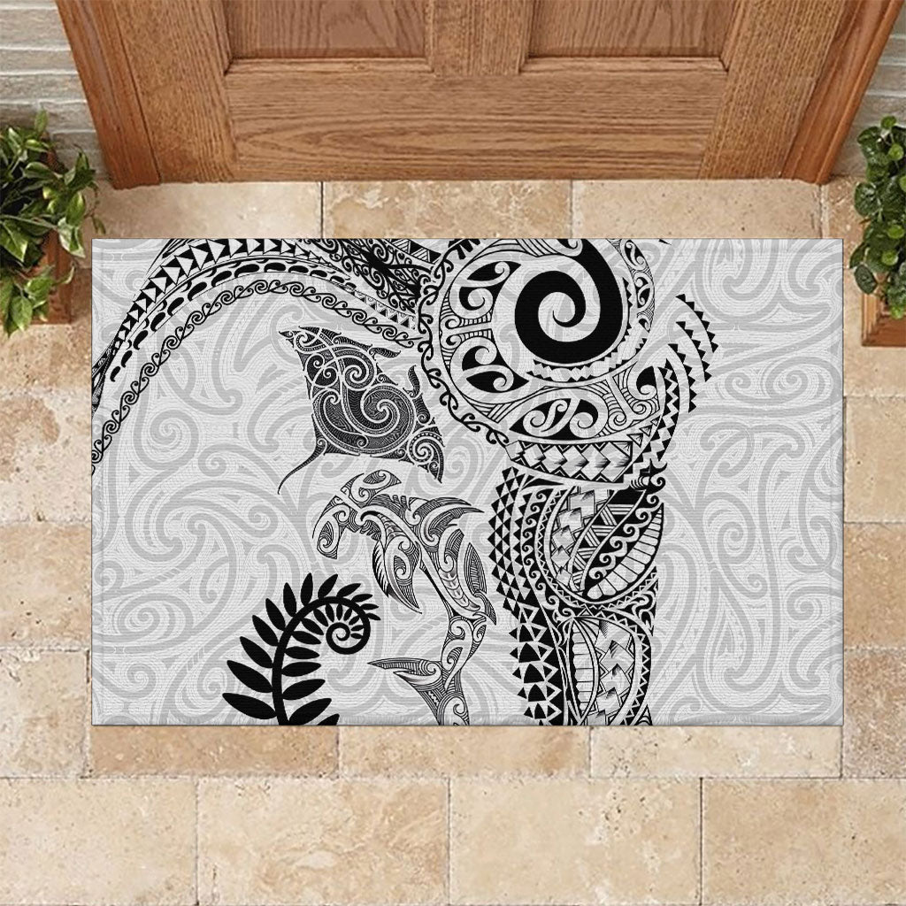 Aotearoa Maori Sea Animals Tribal Rubber Doormat Manta Ray and Shark Moko Pattern White Color LT03 White - Polynesian Pride