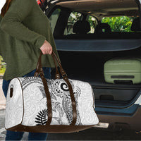 Aotearoa Maori Sea Animals Tribal Travel Bag Manta Ray and Shark Moko Pattern White Color LT03 - Polynesian Pride