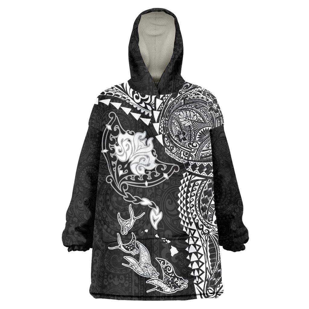 Hawaiian Manta Ray Tribal Wearable Blanket Hoodie Polynesian Art Motifs Black Color LT03 One Size Black - Polynesian Pride
