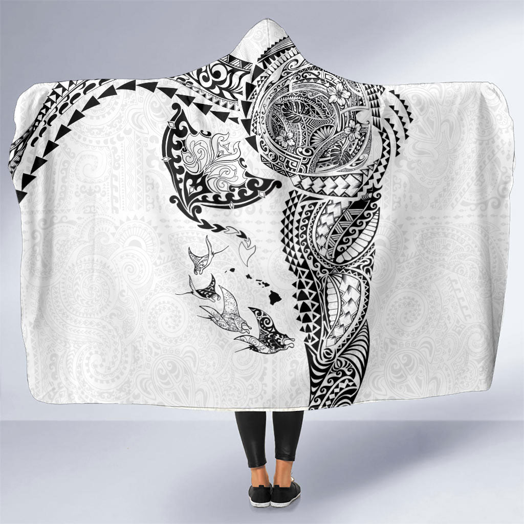Hawaiian Manta Ray Tribal Hooded Blanket Polynesian Art Motifs White Color LT03 One Size White - Polynesian Pride