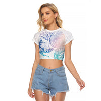 Hawaiian Manta Ray Tribal Raglan Cropped T Shirt Polynesian Art Motifs Sweet Pastel LT03 Female Multicolor - Polynesian Pride