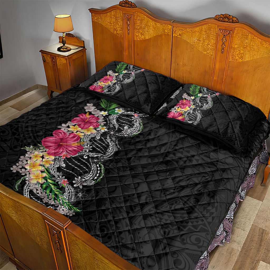 Hawaii DNA Kakau Tattoo Quilt Bed Set with Plumeria and Hibiscus Tropical Plants Black Color