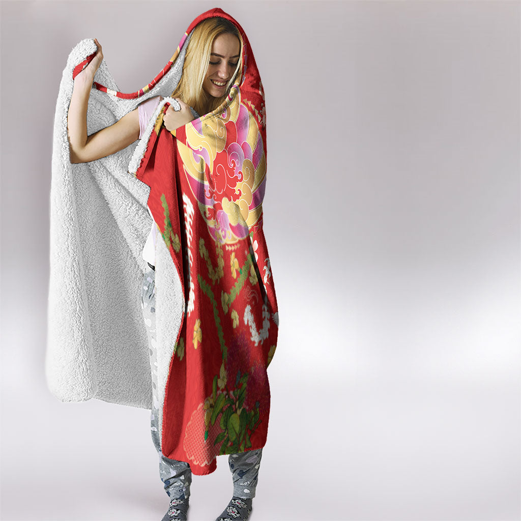 Hawaiian and Japanese Culture Together Hooded Blanket Kakau Tribal Pattern and Irezumi Art Red Color
