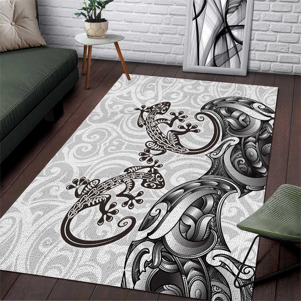 New Zealand Gecko Maori Art Tattoo Area Rug White Color