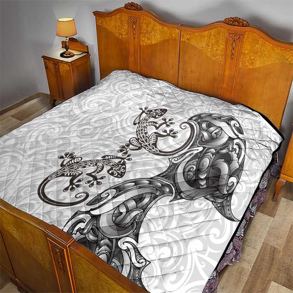 New Zealand Gecko Maori Art Tattoo Quilt White Color LT03 - Polynesian Pride