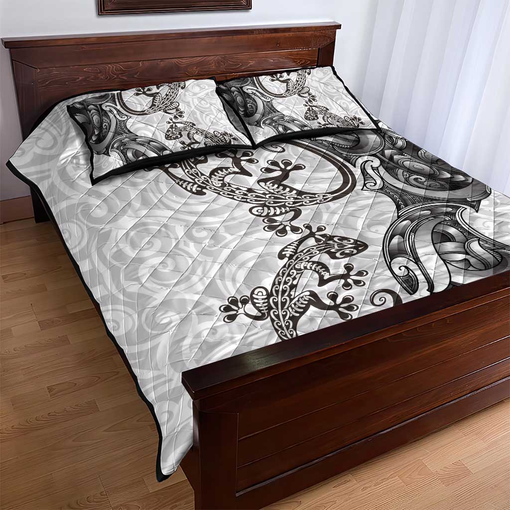 New Zealand Gecko Maori Art Tattoo Quilt Bed Set White Color