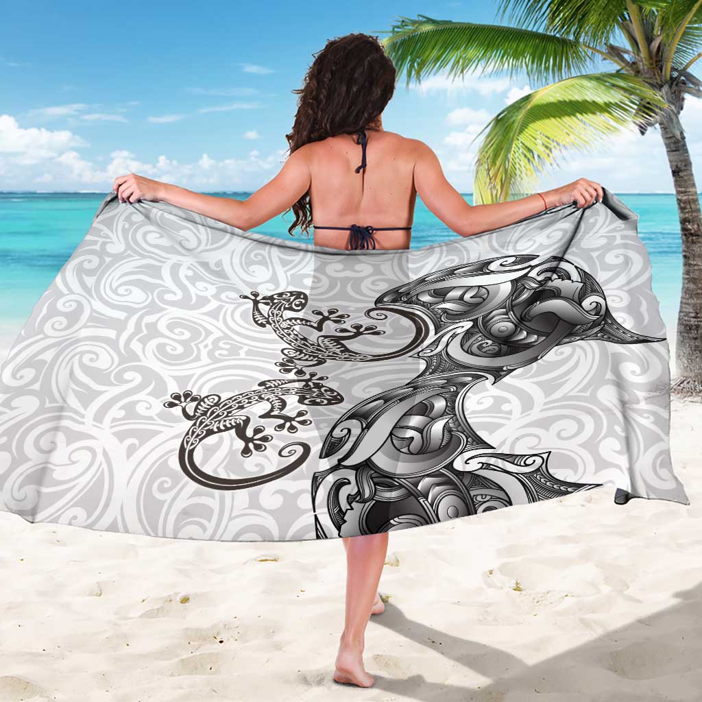 New Zealand Gecko Maori Art Tattoo Sarong White Color LT03 - Polynesian Pride