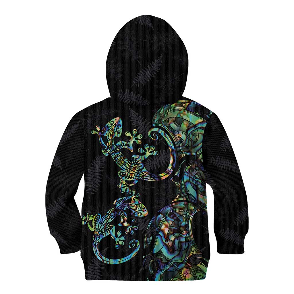 New Zealand Gecko Maori Art Tattoo Kid Hoodie Silver Fern and Paua Shell Mode