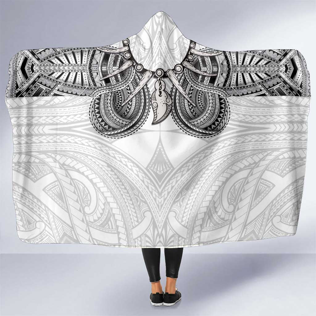 Samoan Traditional Art Tattoos Hooded Blanket Tatau Tribal Motifs with Ula Nifo White - Polynesian Pride
