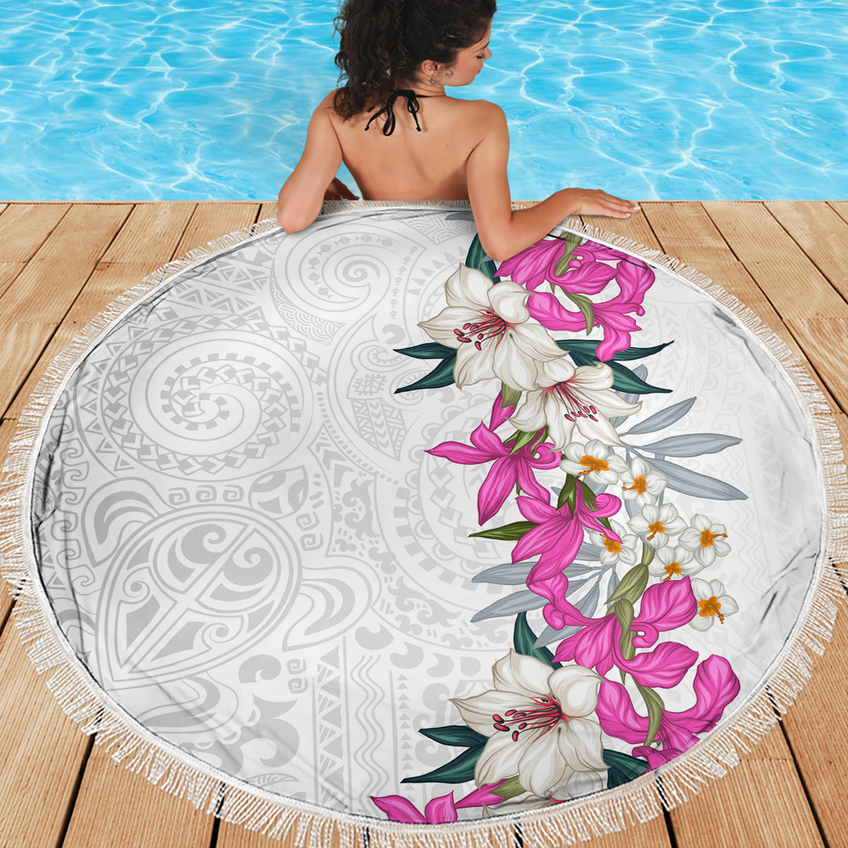 Hawaii Tropical Leaves and Flowers Beach Blanket Tribal Polynesian Pattern White Style
