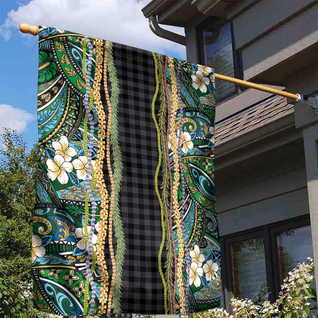 Hawaiian Art Flower Tribal with Lei Garden Flag Palaka Pattern Black Color - Polynesian Pride
