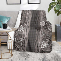 Hawaiian Art Flower Tribal with Lei Blanket Palaka Pattern Grayscale - Polynesian Pride