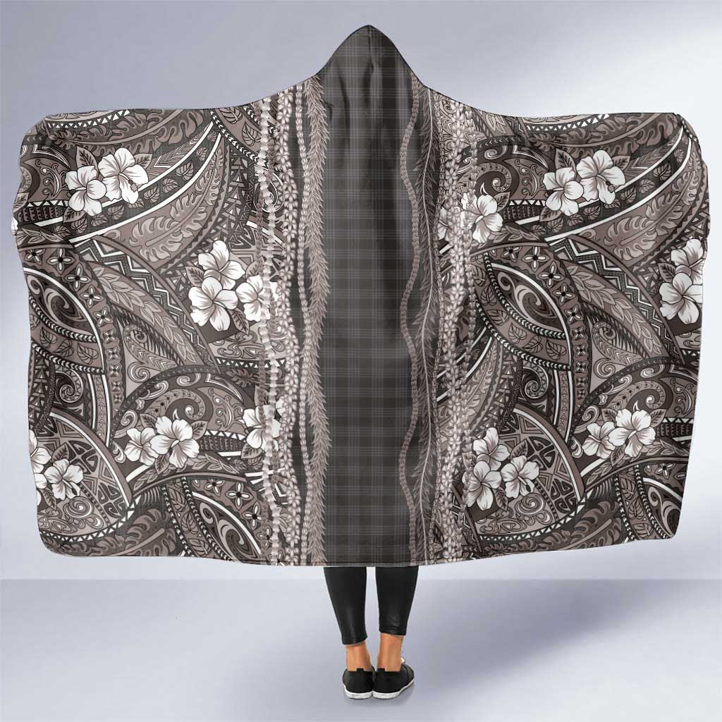 Hawaiian Art Flower Tribal with Lei Hooded Blanket Palaka Pattern Grayscale - Polynesian Pride