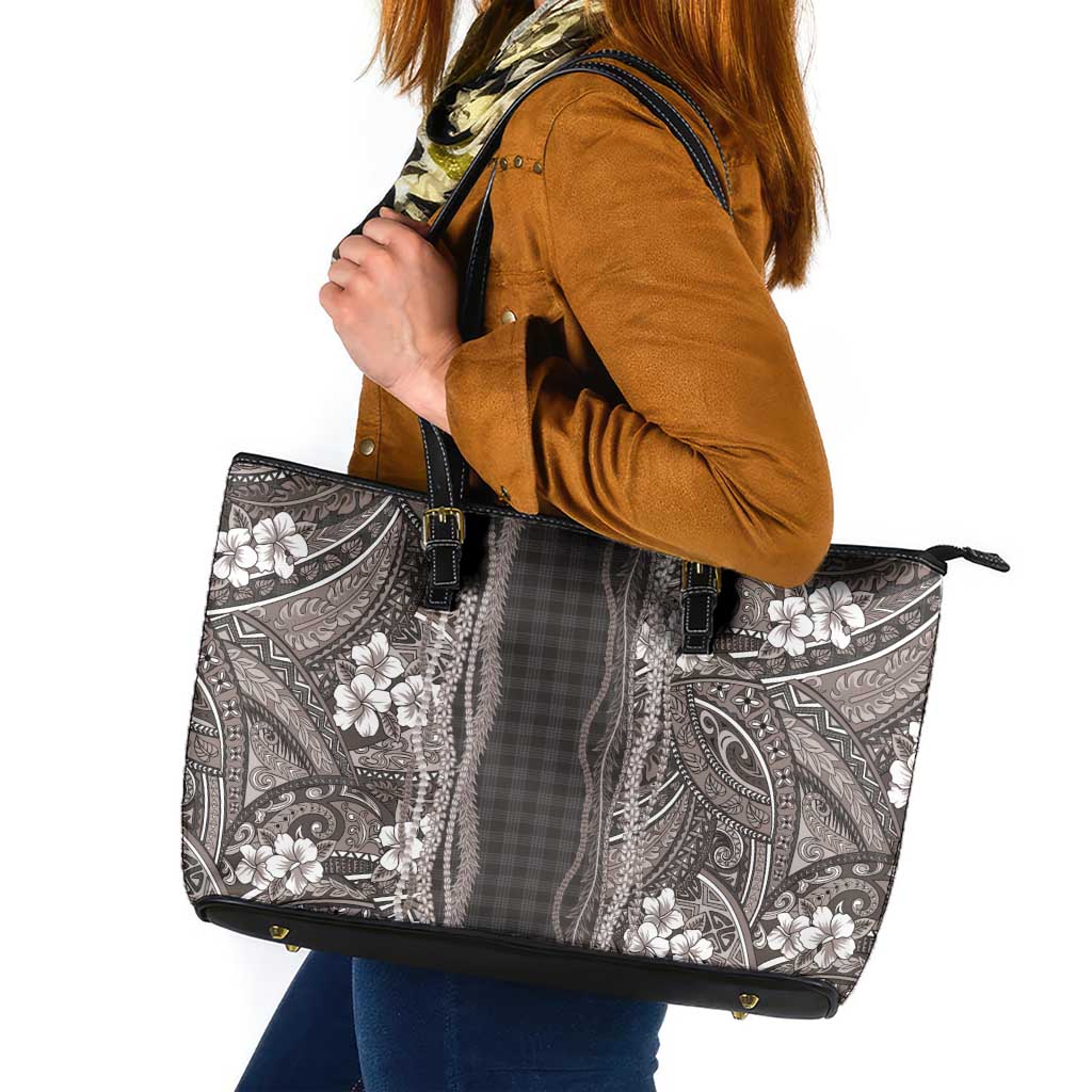 Hawaiian Art Flower Tribal with Lei Leather Tote Bag Palaka Pattern Grayscale - Polynesian Pride