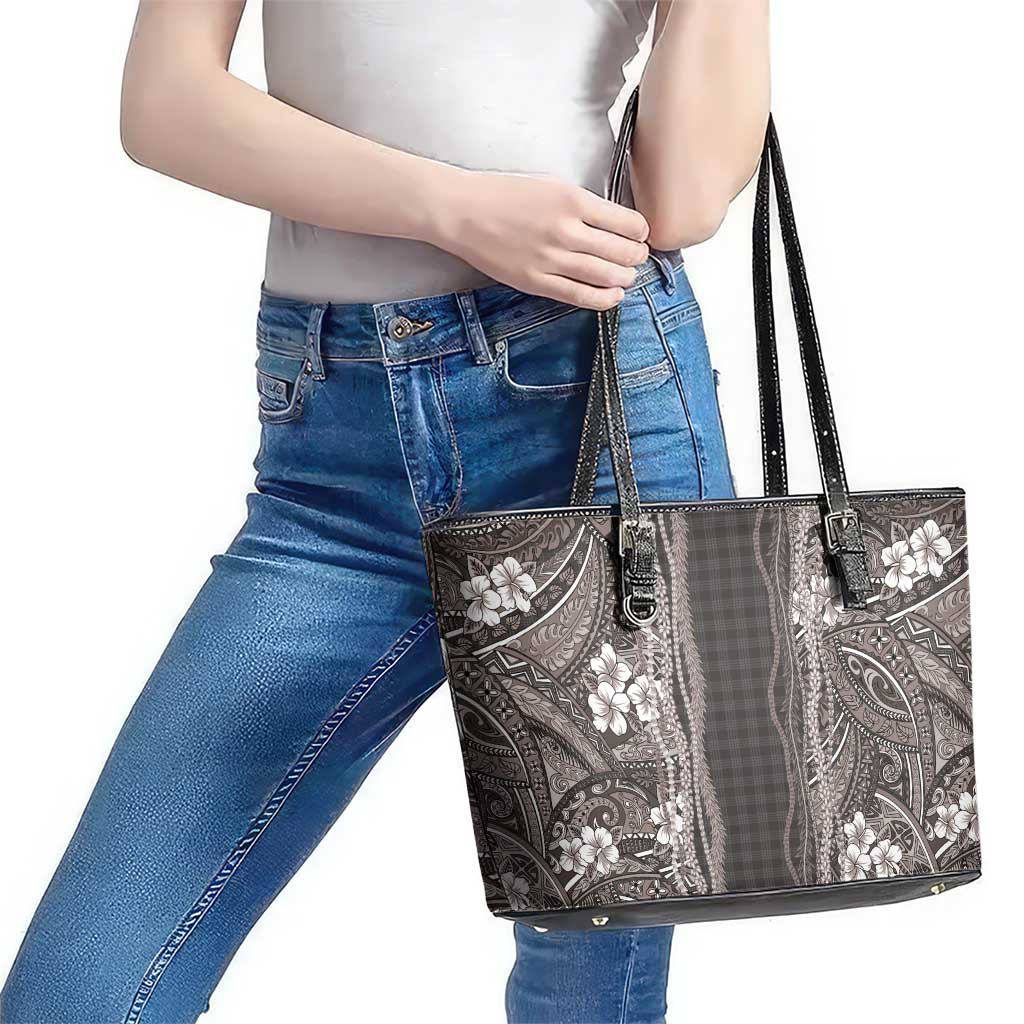 Hawaiian Art Flower Tribal with Lei Leather Tote Bag Palaka Pattern Grayscale - Polynesian Pride