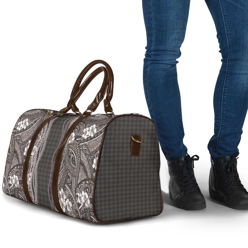 Hawaiian Art Flower Tribal with Lei Travel Bag Palaka Pattern Grayscale - Polynesian Pride