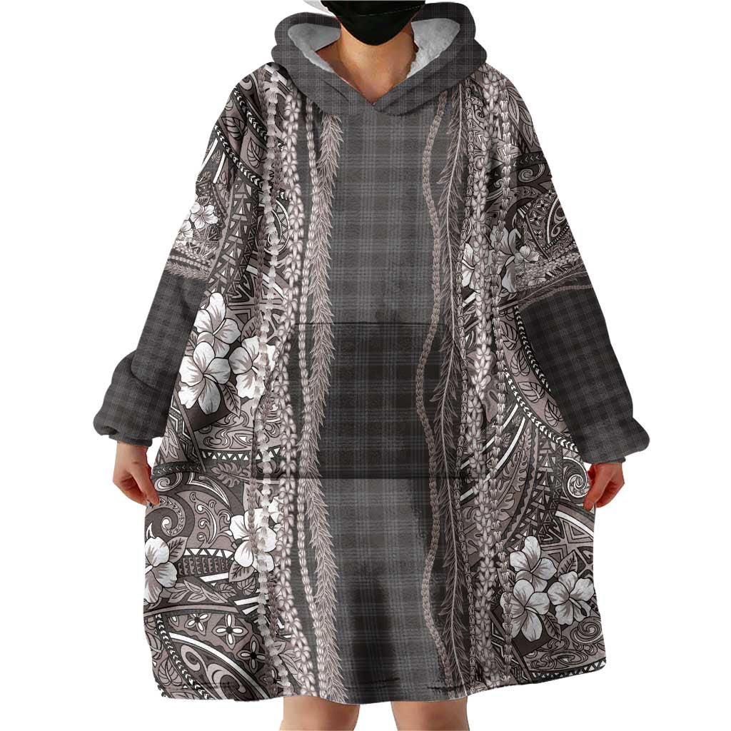 Hawaiian Art Flower Tribal with Lei Wearable Blanket Hoodie Palaka Pattern Grayscale - Polynesian Pride