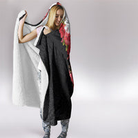 Hawaii Red Hibiscus Flowers Hooded Blanket Polynesian Pattern With Half Black White Version