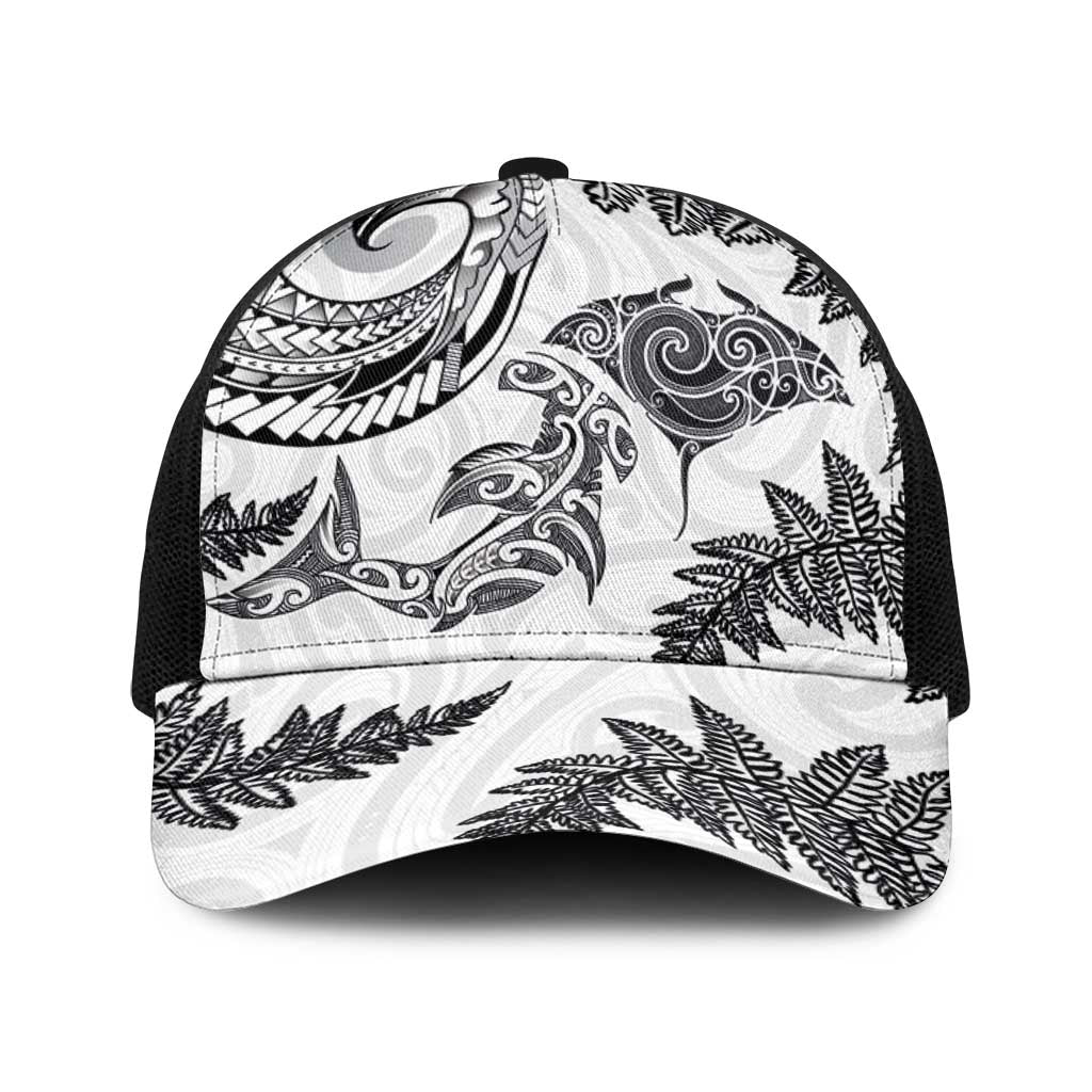 New Zealand Sea Animals with Maori Tribal Tattoo Baseball Net Cap Shark Manta Ray with Silver Fern White LT03 One Size Black White - Polynesian Pride