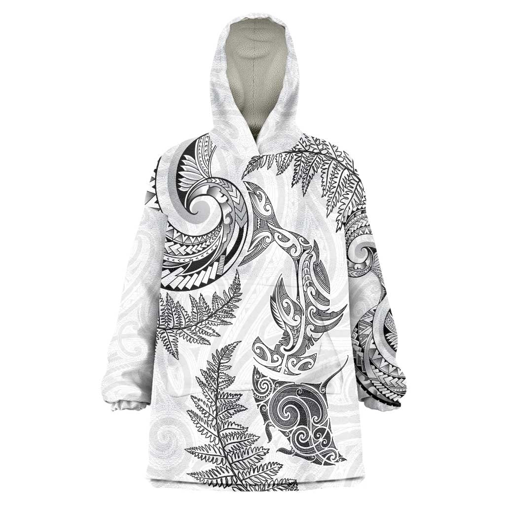 New Zealand Sea Animals with Maori Tribal Tattoo Wearable Blanket Hoodie Shark Manta Ray with Silver Fern White