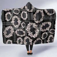 Hawaiian Leis Hooded Blanket Kakau Tattoos and Palaka Pastel Grayscale LT03 One Size Black - Polynesian Pride