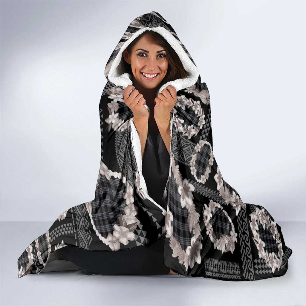 Hawaiian Leis Hooded Blanket Kakau Tattoos and Palaka Pastel Grayscale LT03 - Polynesian Pride