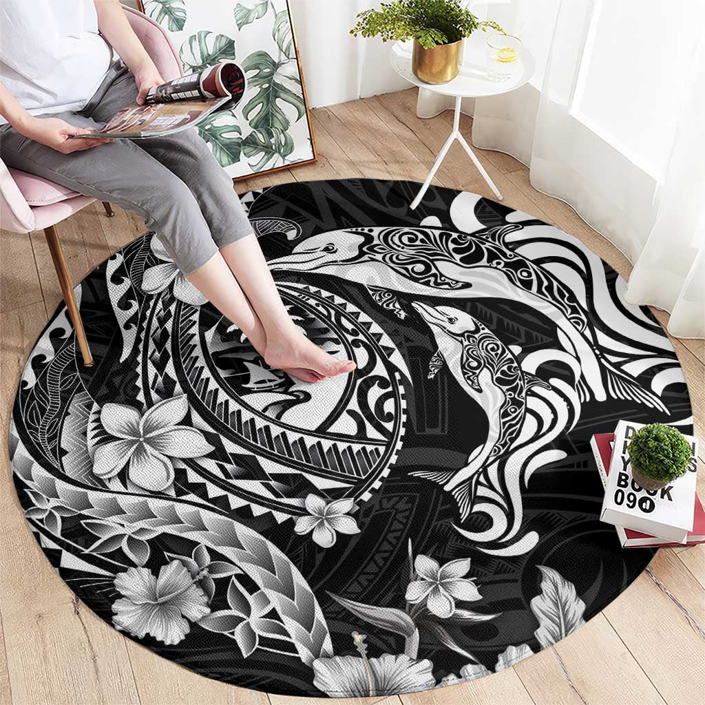 Guam Dolphins Tribal Tattoo Round Carpet Polynesian Art and Tropical Flower Grayscale