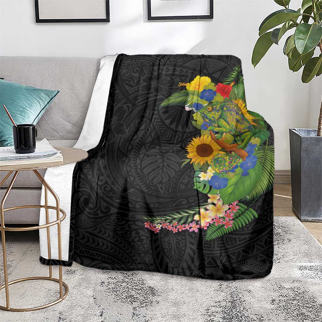 Hawaiian Tropical Plants and Chameleon Blanket Polynesian Art Colorful - Polynesian Pride