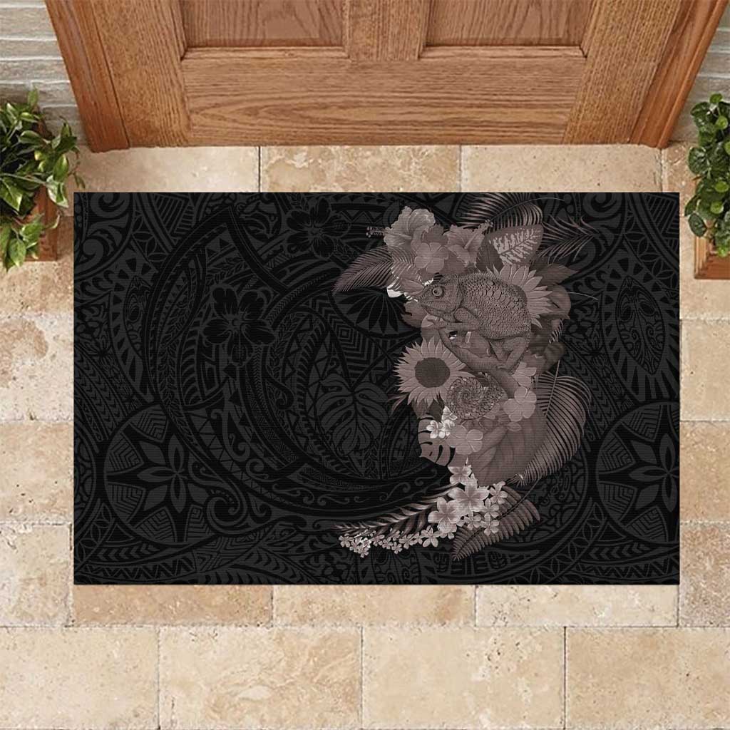 Hawaiian Tropical Plants and Chameleon Rubber Doormat Polynesian Art Grayscale - Polynesian Pride