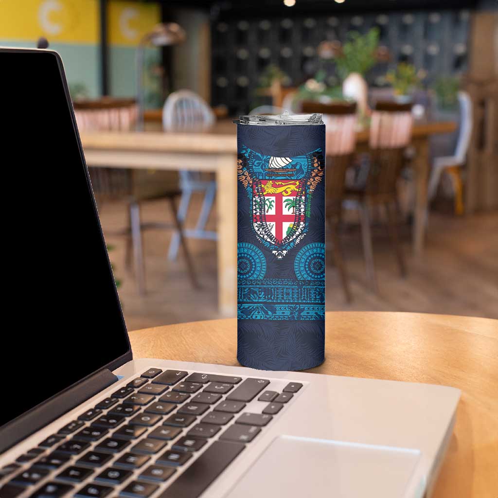 Fiji Coat of Arms Traditional Dashiki Skinny Tumbler Tapa Art and Palm Leaves Pattern Dark Navy Color - Polynesian Pride