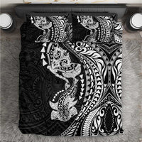 Hawaiian Manta Ray and Hammerhead Shark Tribal Tattoo Bedding Set with Polynesian Tribal Pattern Black-White Color