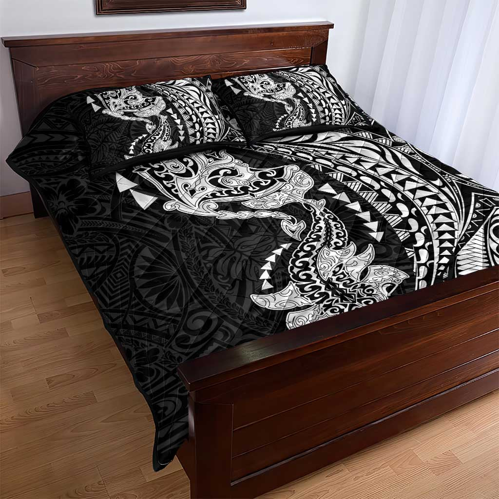 Hawaiian Manta Ray and Hammerhead Shark Tribal Tattoo Quilt Bed Set with Polynesian Tribal Pattern Black-White Color LT03 - Polynesian Pride