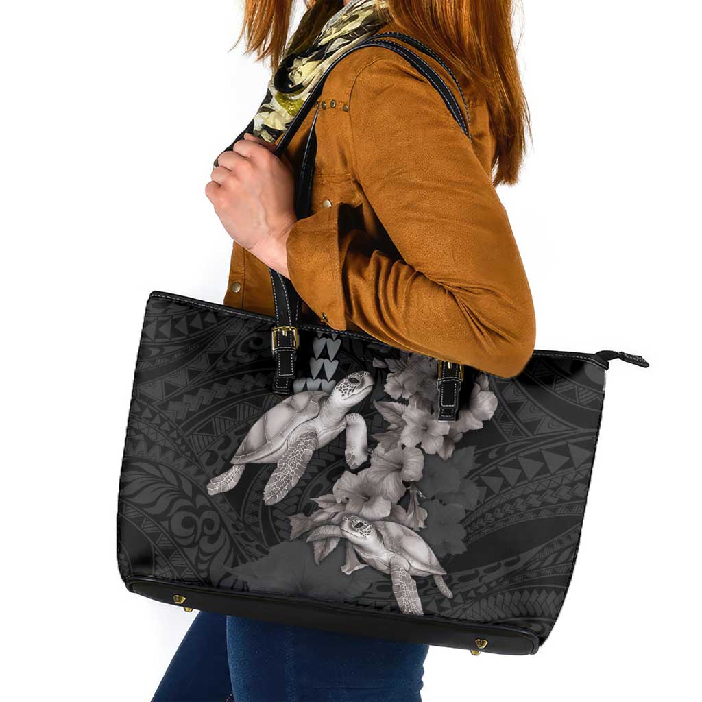 Hawaiian Turtle Love Couple Leather Tote Bag - Sweet Hibiscus and Kakau Pattern Grayscale Color