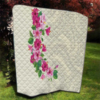 Hawaiian Hibiscus and Art Polynesian Tattoo Quilt Beige Color