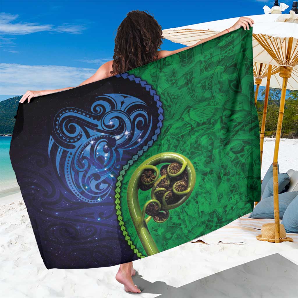 New Zealand Matariki Fern Frond Koru Sarong with Galaxy Blue Sky and Green Paua Shell Art LT03 One Size 44 x 66 inches Blue - Polynesian Pride