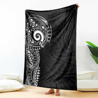 New Zealand Maori Koru Art Traditional Tattoo Blanket Simple Style