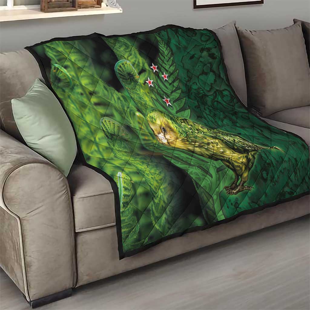 New Zealand Kkp Quilt Silver Fern with Close up of Green Fern Leaves and Maori Tattoo LT03 - Polynesian Pride