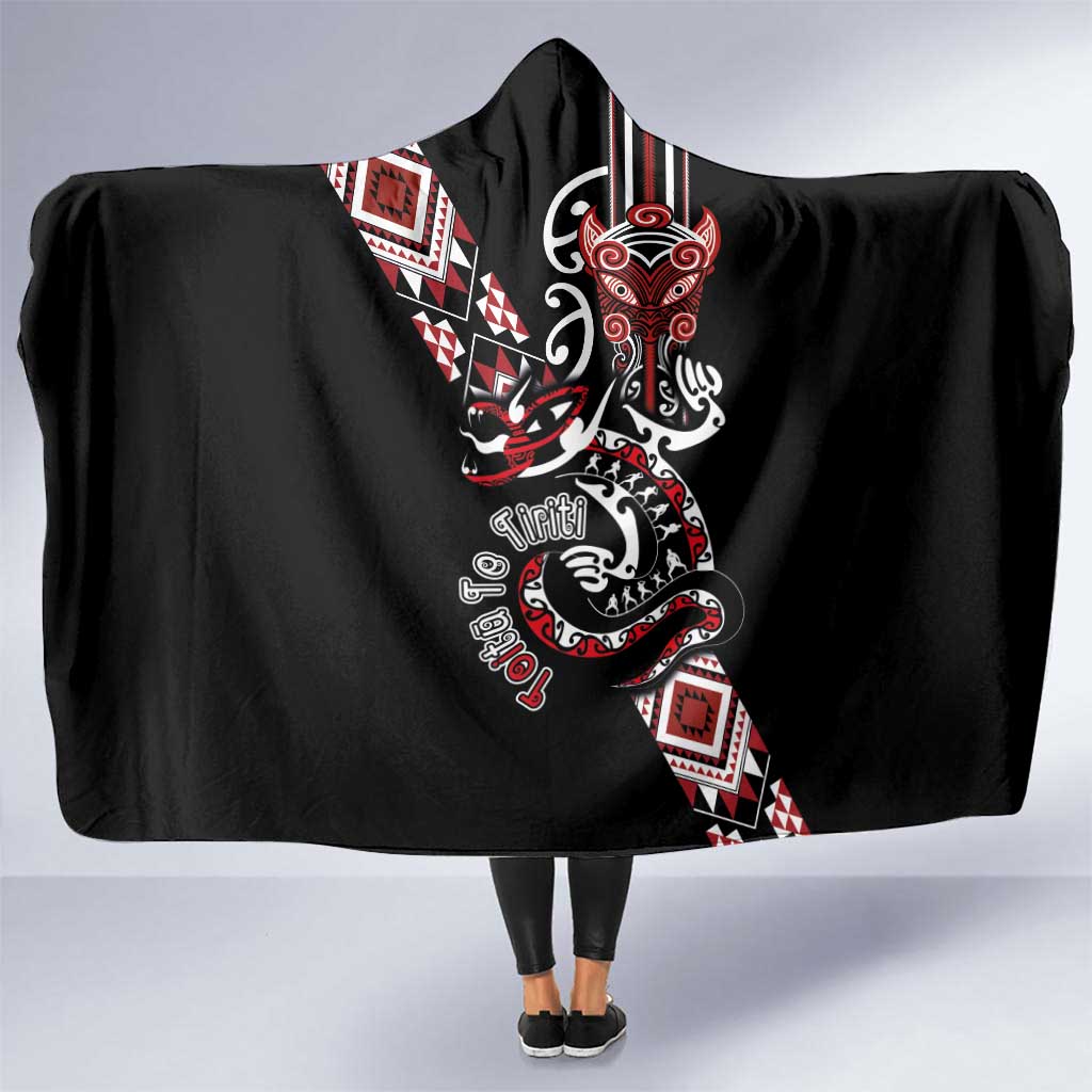 Aotearoa Toitu Te Tiriti-Honour the Treaty Hooded Blanket Maori Taniwha Haka with Taniko and Tukutuku