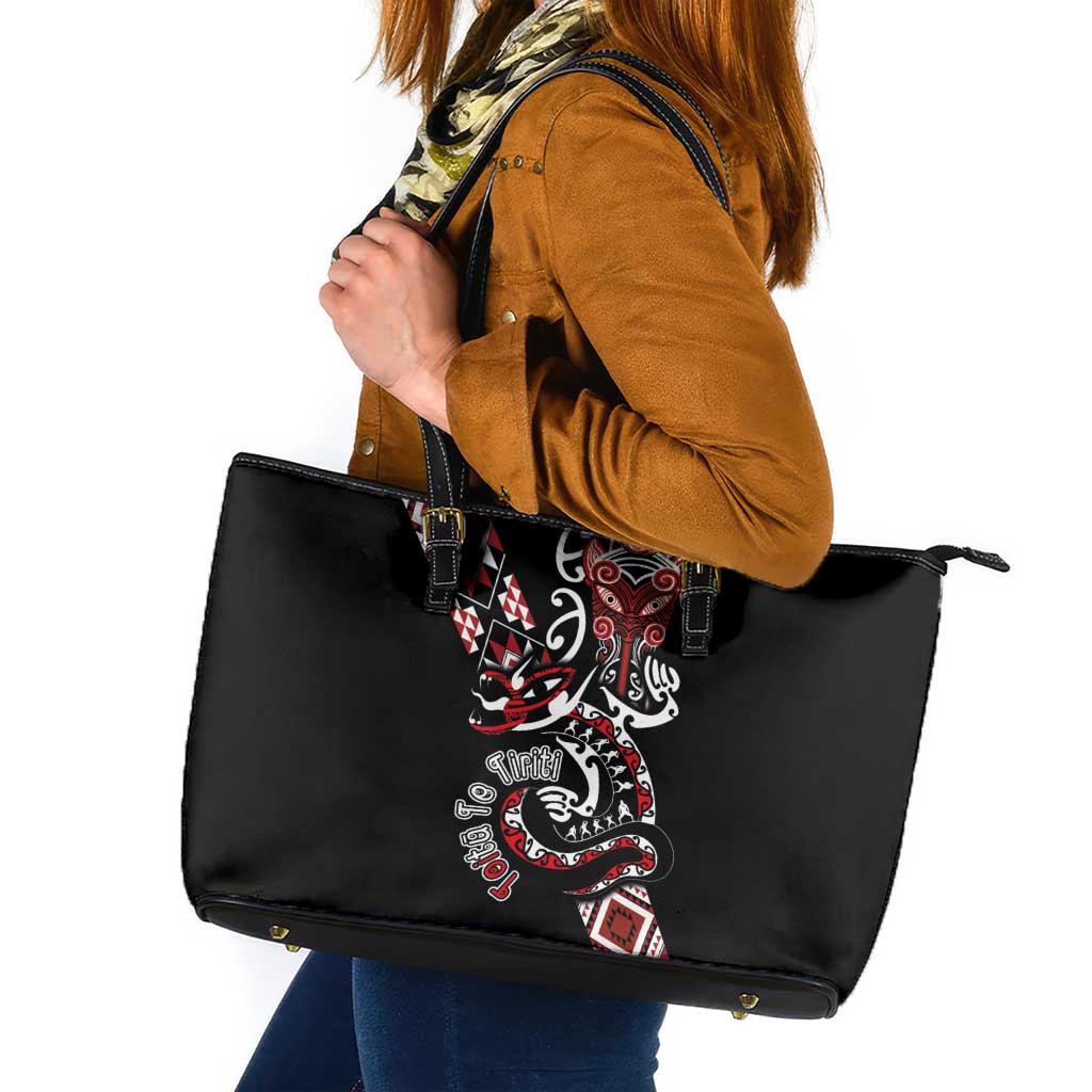 Aotearoa Toitu Te Tiriti-Honour the Treaty Leather Tote Bag Maori Taniwha Haka with Taniko and Tukutuku LT03 Black - Polynesian Pride