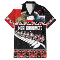 New Zealand Meri Kirihimete Family Matching Summer Maxi Dress and Hawaiian Shirt Christmas Tui Bird and Kea Bird - Haka Santa with Maori Koru Art Pattern LT03 Dad's Shirt - Short Sleeve Black - Polynesian Pride