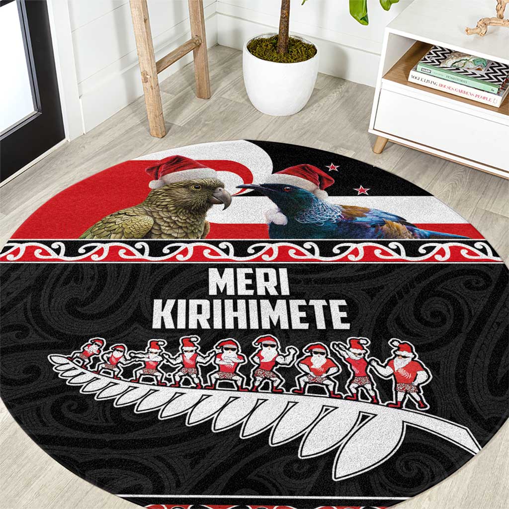 New Zealand Meri Kirihimete Round Carpet Christmas Tui Bird and Kea Bird - Haka Santa with Maori Koru Art Pattern