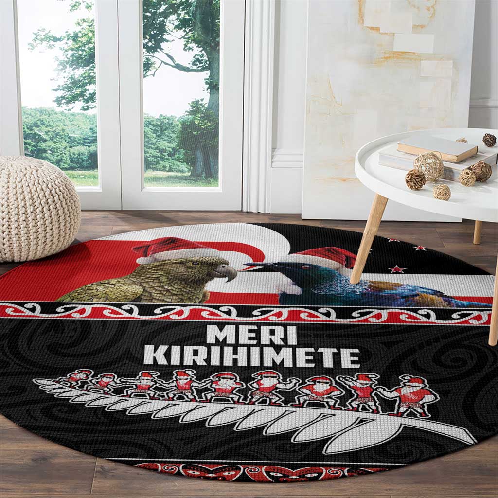New Zealand Meri Kirihimete Round Carpet Christmas Tui Bird and Kea Bird - Haka Santa with Maori Koru Art Pattern