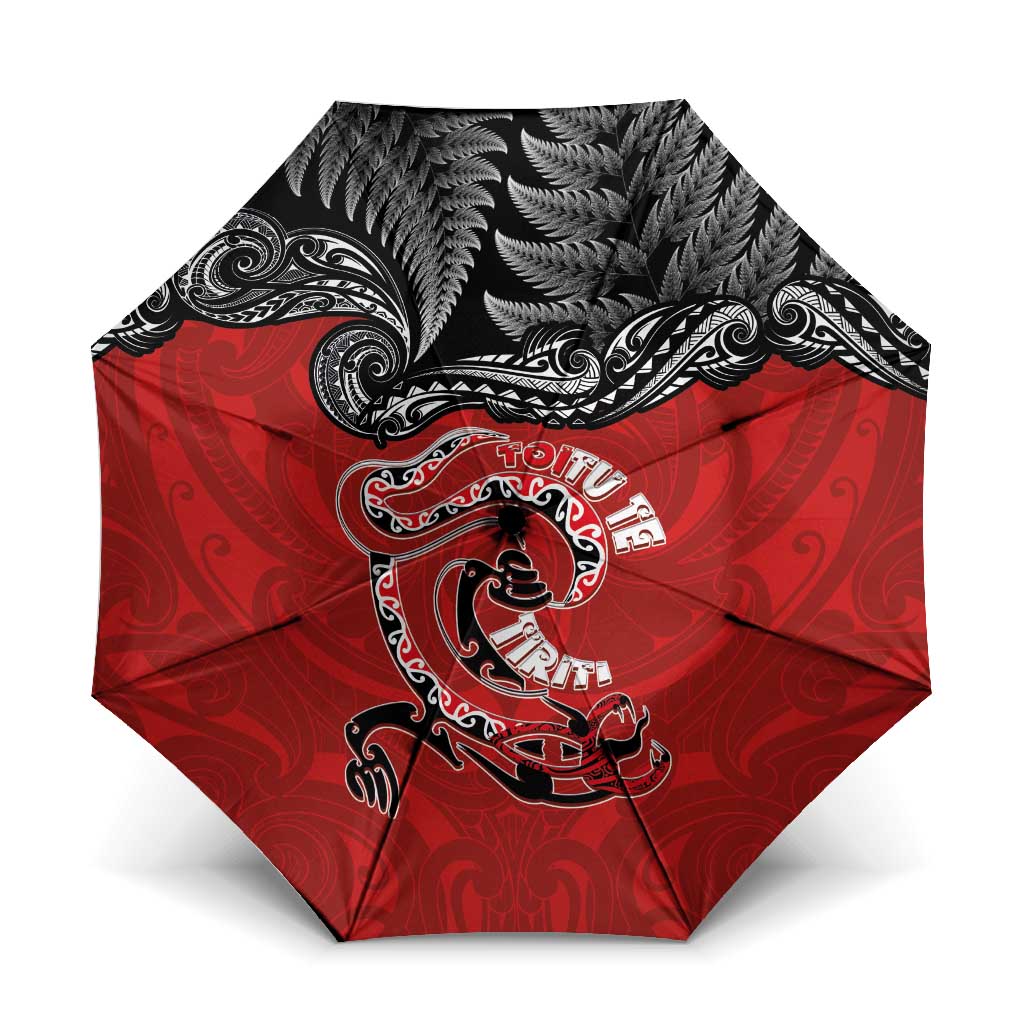 Aotearoa Toitu Te Tiriti Umbrella Taniwha Tribal Motifs LT03 One Size Folded 11.42 inch Opened Diameter 37.4 inch Multicolor - Polynesian Pride