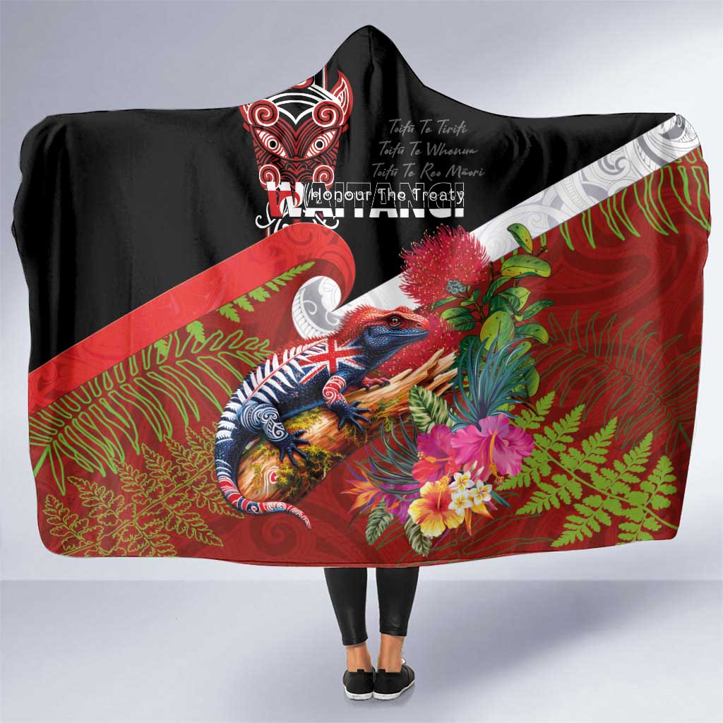 Aotearoa Toitu Te Tiriti Hooded Blanket Waitangi-Honour The Treaty NZ Tuatara and Plants