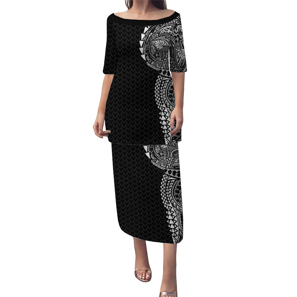 Hawaiian Traditional Tattoos Family Matching Puletasi and Hawaiian Shirt Kakau Tribal Tropical Plant Motif Black Color LT03 Mom's Dress Black - Polynesian Pride