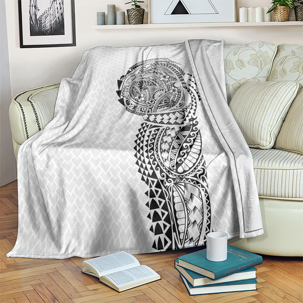 Hawaiian Traditional Tattoos Blanket Kakau Tribal Tropical Plant Motif White Color
