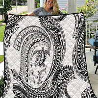 Hawaiian Turtle and Shark Quilt Kakau Tribal with Polynesian Pattern White Color LT03 White - Polynesian Pride