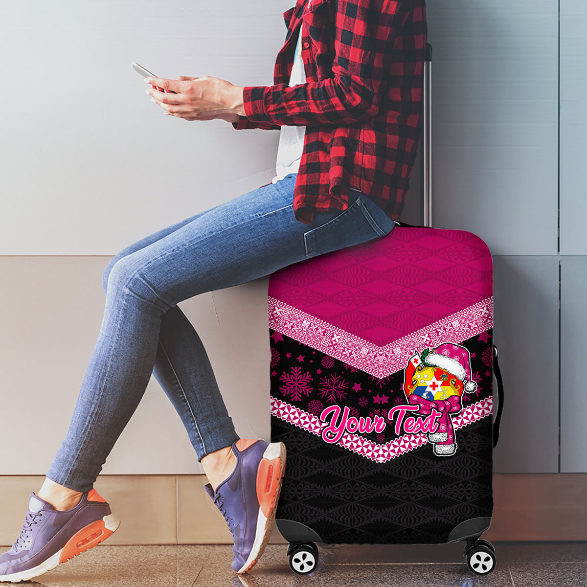 Personalised Tonga Christmas Luggage Cover Tongan Coat of Arms Santa With Ngatu Pattern Christmas Pink Style LT03 - Polynesian Pride